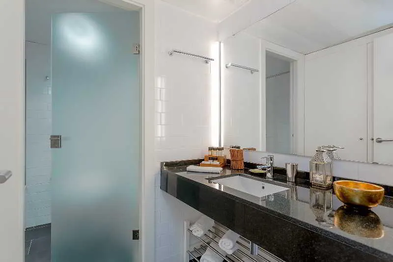 Urban District Apartments - Rambla Suites & Pool Barcelona 0*,  Španělsko