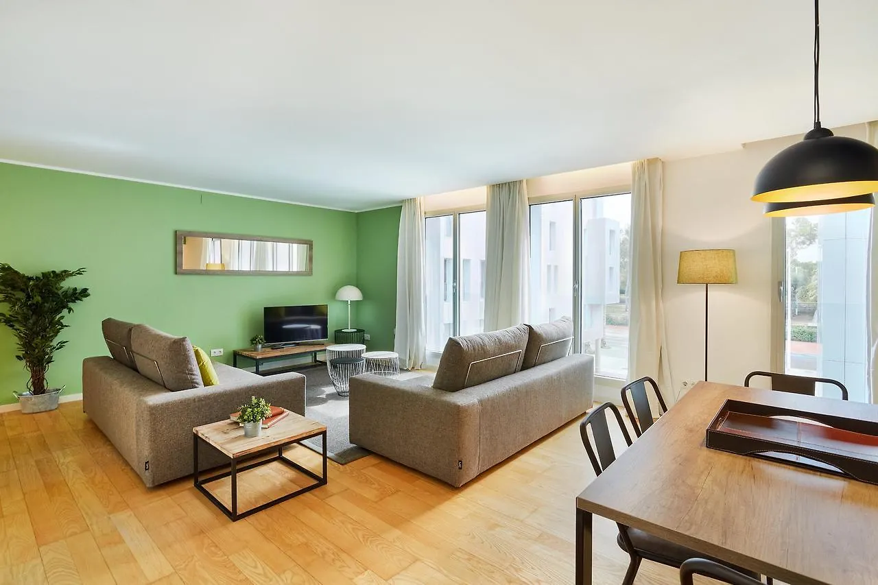 Urban District Apartments - Rambla Suites & Pool Barcelona