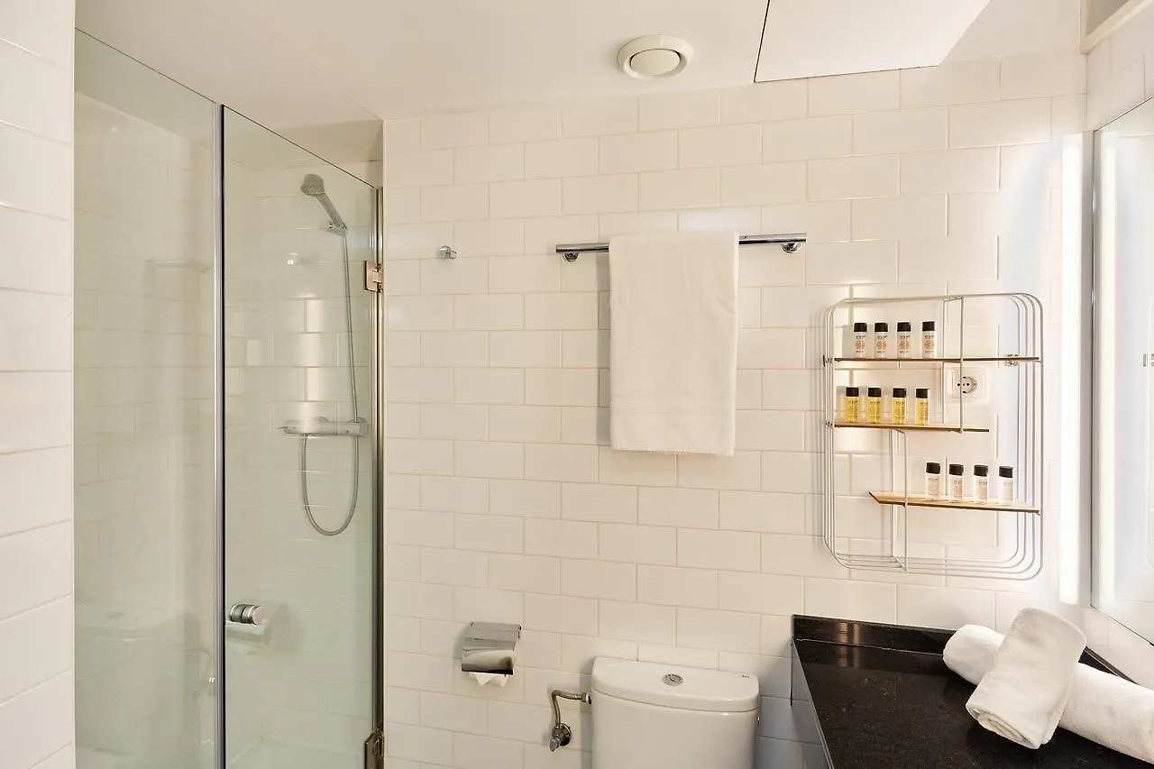 Urban District Apartments - Rambla Suites & Pool Barcelona