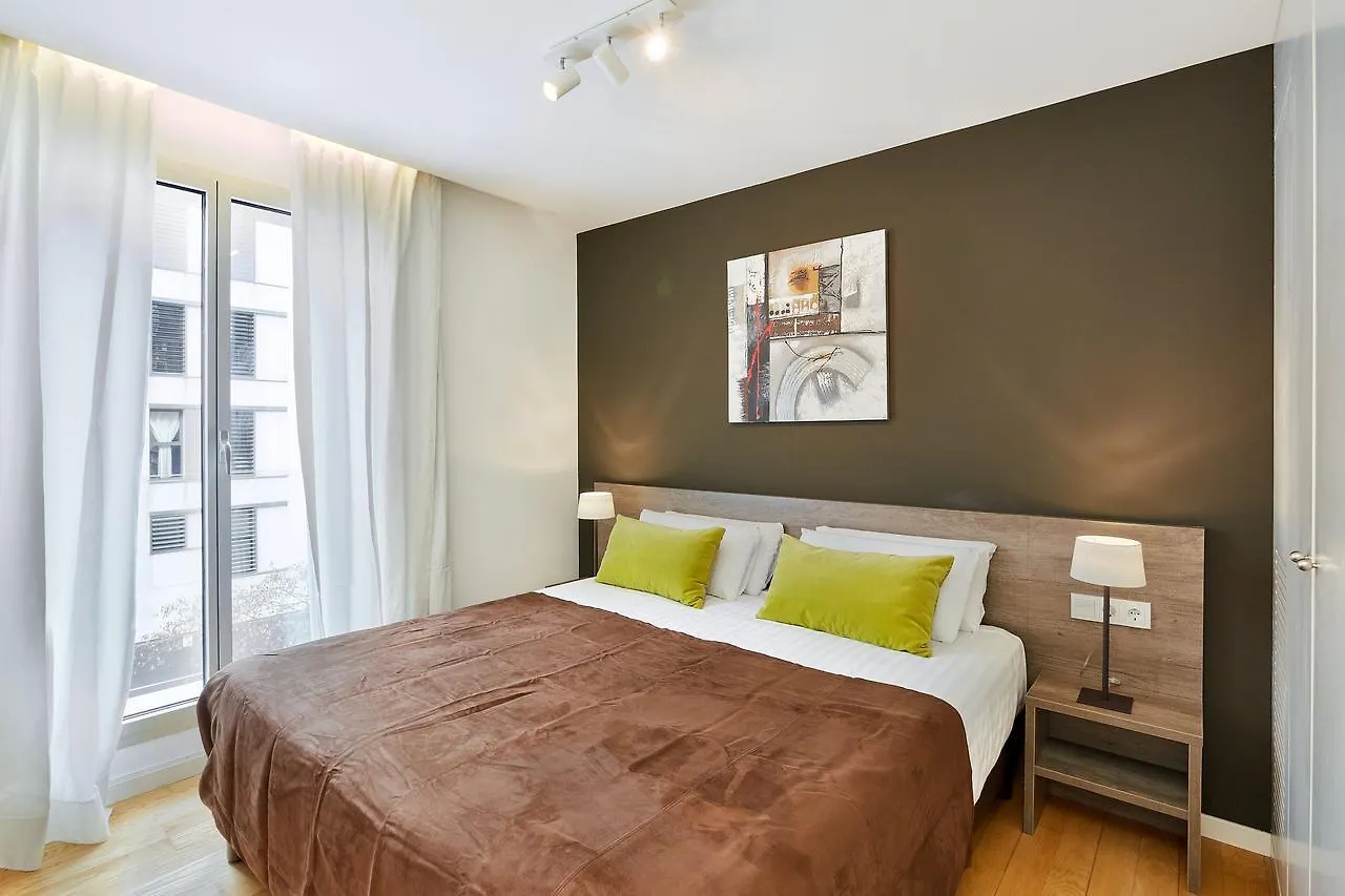ברצלונה Urban District Apartments - Rambla Suites & Pool 0*,